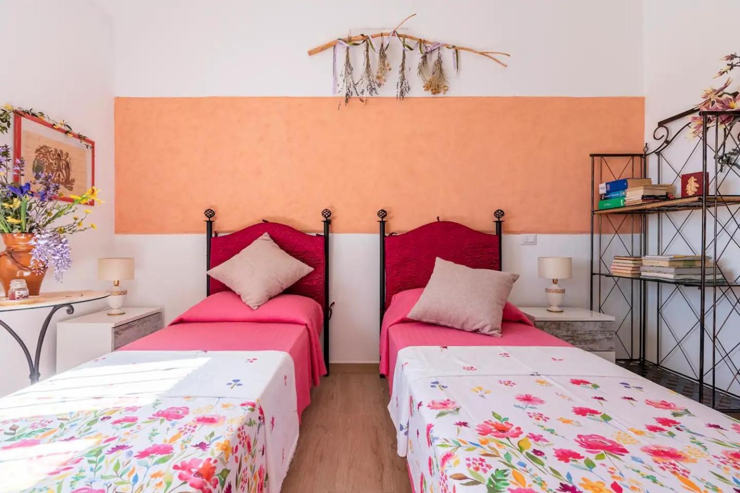 Insula -- Telti Hotel Екстериор снимка